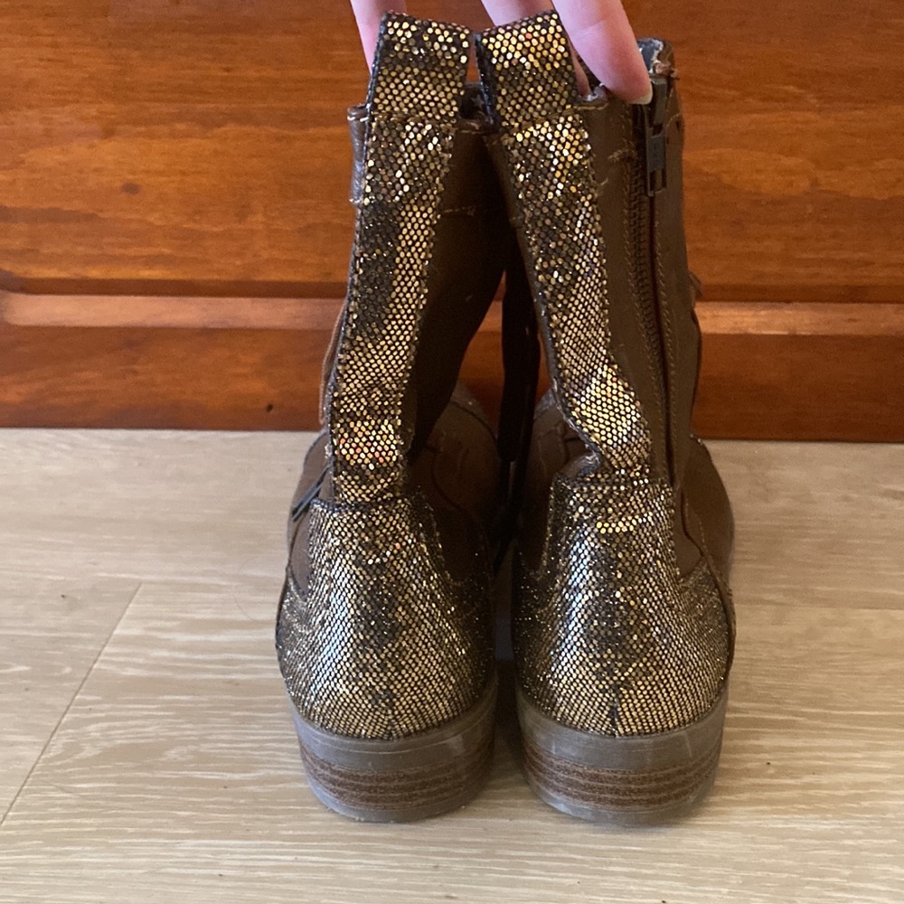 Brown side zip boots with gold glitter details - Picture 3 of 4